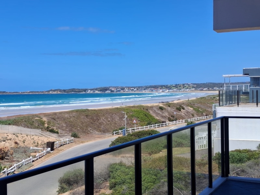 4 Bedroom Property for Sale in Stilbaai Oos Western Cape